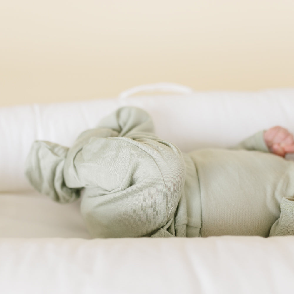 ドッカトット 公式】Deluxe+ Dock - ストロベリースィーフ – DockATot