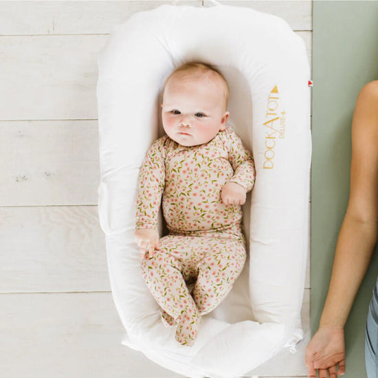 赤ちゃんに、安心できる居場所を – DockATot | ドッカトット