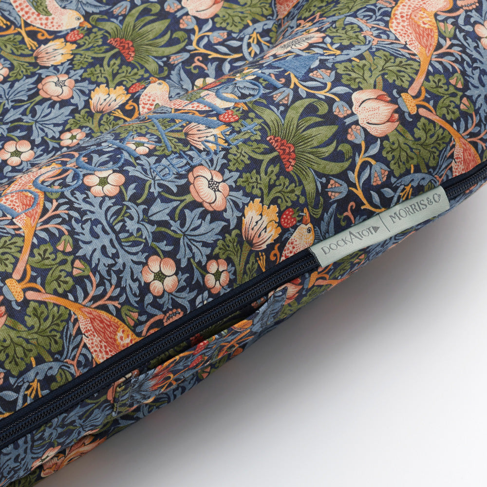 ドッカトット 公式】Deluxe+ Dock - ストロベリースィーフ – DockATot